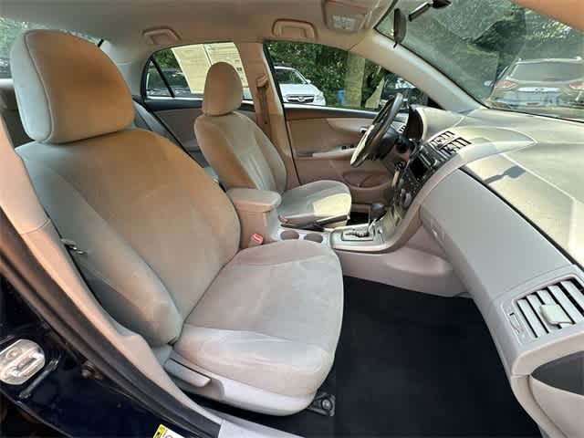 Thumbnail: 2011 Toyota Corolla - 18