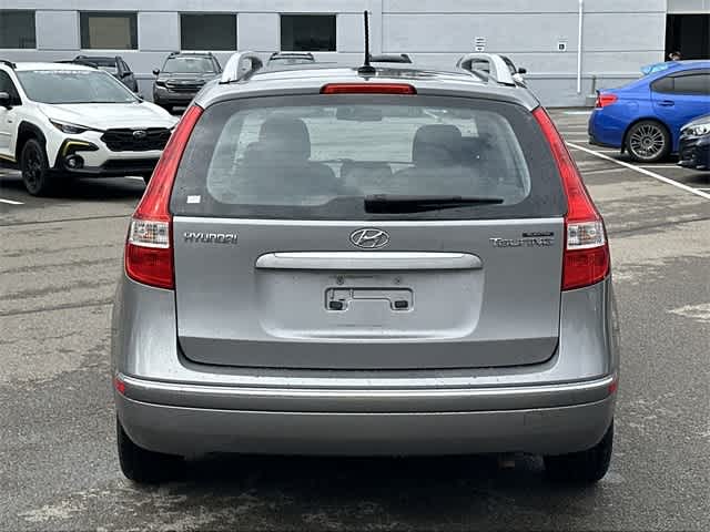 2011 Hyundai Elantra Touring GLS photo 4