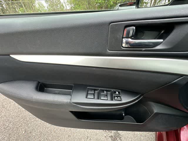 Thumbnail: 2010 Subaru Legacy - 14