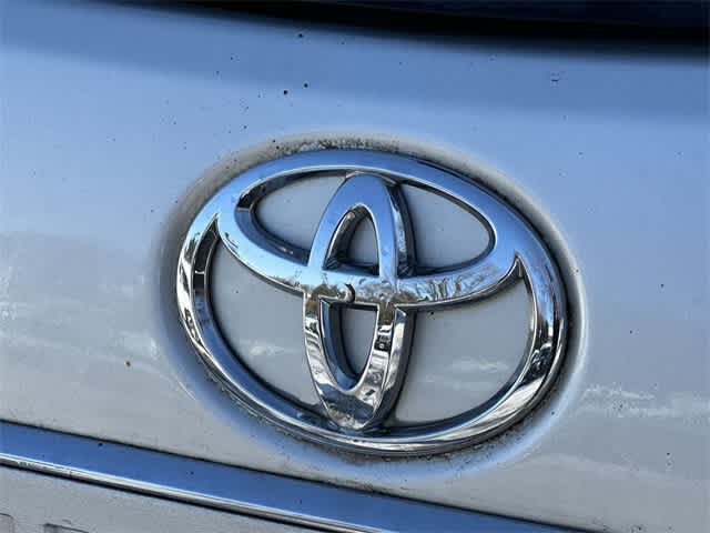 Thumbnail: 2010 Toyota Highlander - 18