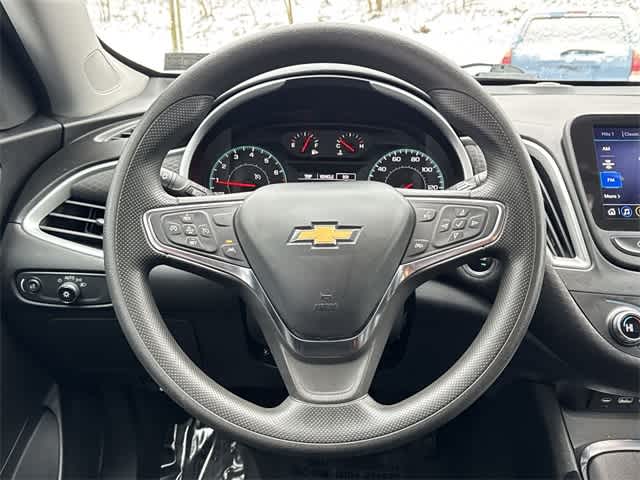 Thumbnail: 2023 Chevrolet Malibu - 8
