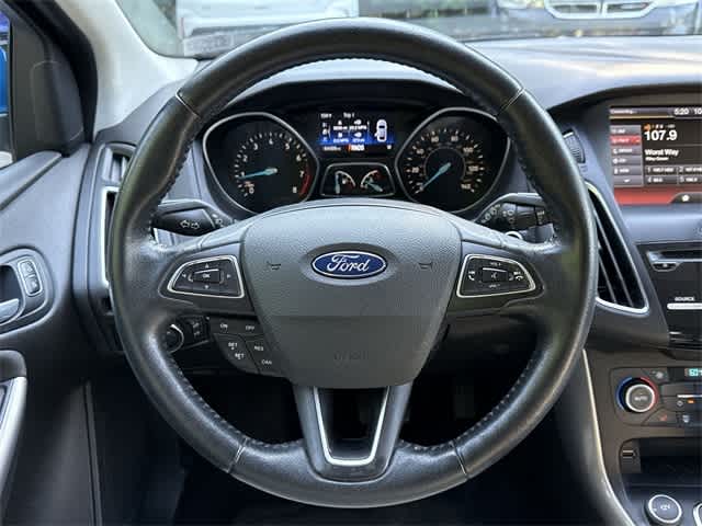 Thumbnail: 2015 Ford Focus - 8
