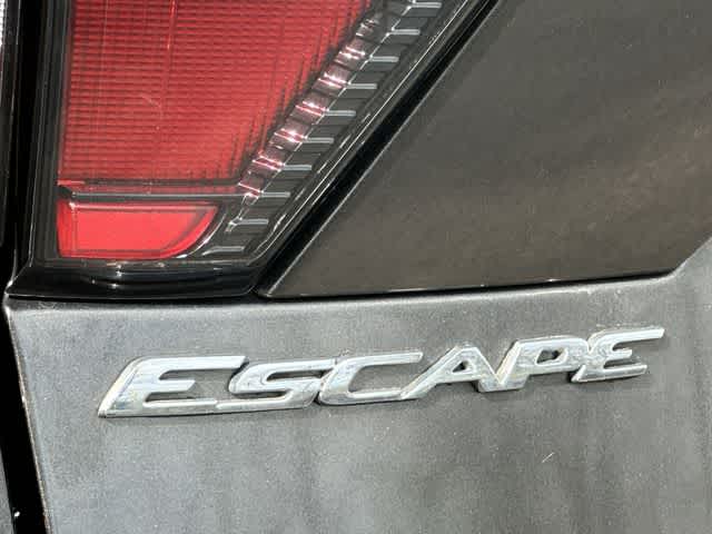 Thumbnail: 2017 Ford Escape - 19