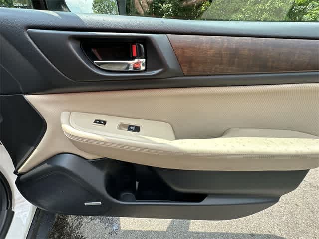 2015 Subaru Outback Limited 24