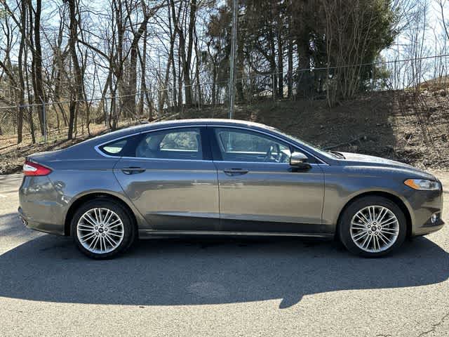 Thumbnail: 2016 Ford Fusion - 3