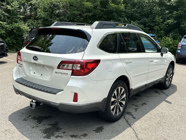 2015 Subaru Outback Limited 33