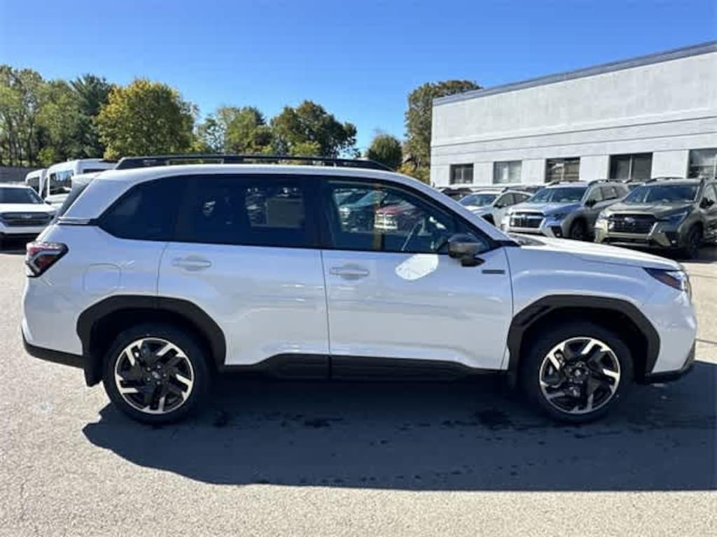 New 2025 Subaru Forester Hybrid Premium SUV
