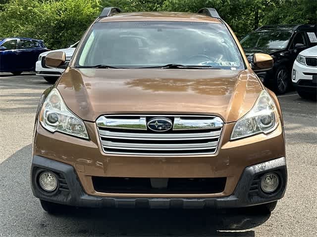 2013 Subaru Outback Premium 16