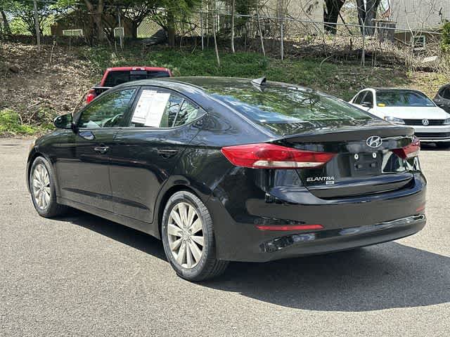Thumbnail: 2017 Hyundai Elantra - 26
