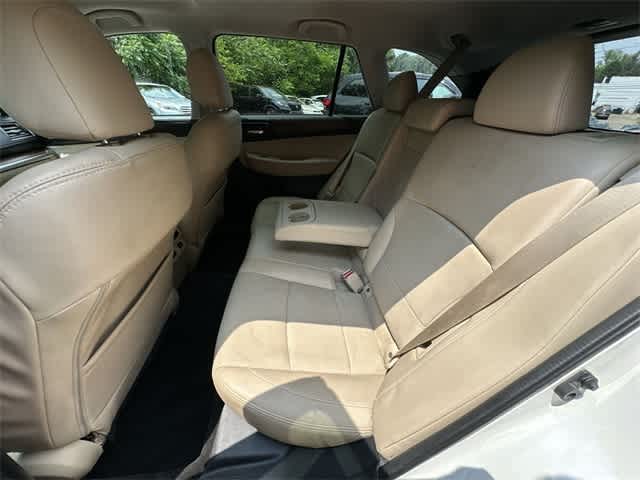 2015 Subaru Outback Limited 19