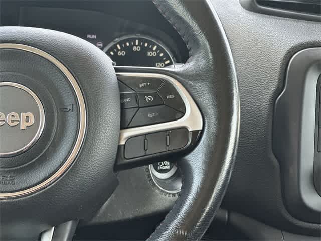 Thumbnail: 2017 Jeep Renegade - 9