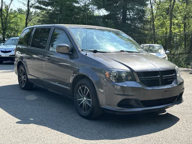 Thumbnail: 2017 Dodge Grand Caravan - 18