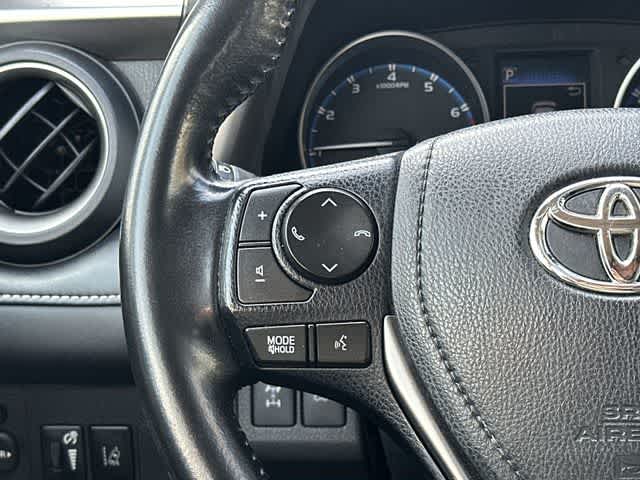 Thumbnail: 2018 Toyota RAV4 - 9