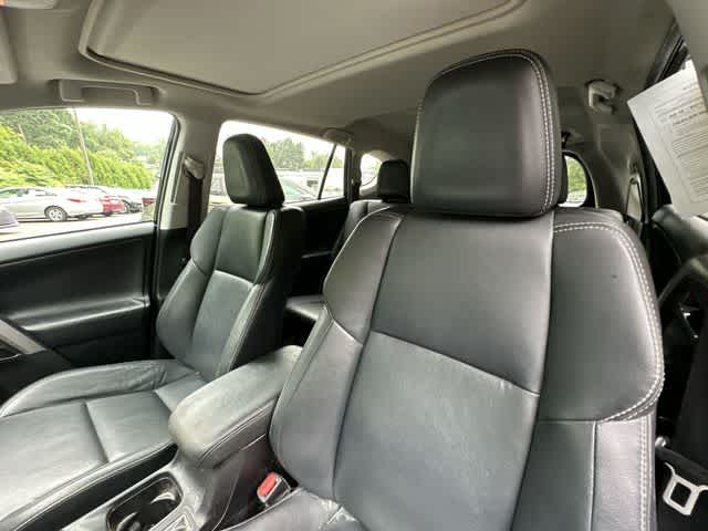 Thumbnail: 2017 Toyota RAV4 - 17