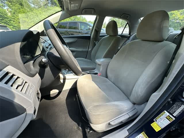 Thumbnail: 2011 Toyota Corolla - 13