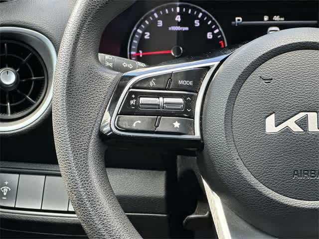 Thumbnail: 2023 Kia Forte - 8