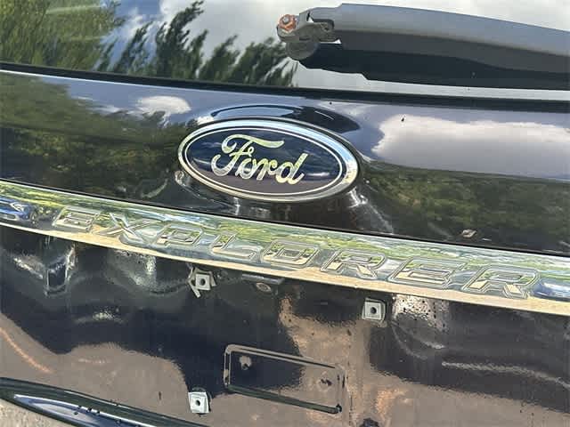 Thumbnail: 2013 Ford Explorer - 30