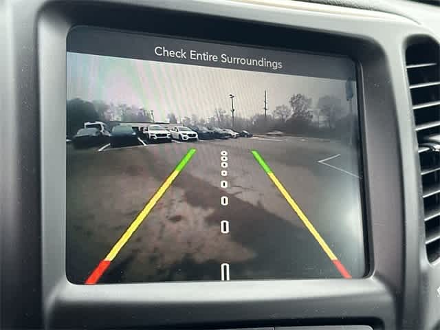 Thumbnail: 2016 Jeep Cherokee - 13