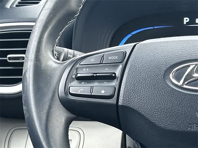 Thumbnail: 2023 Hyundai Venue - 8