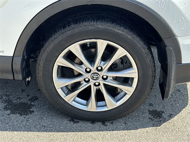 Thumbnail: 2018 Toyota RAV4 - 5