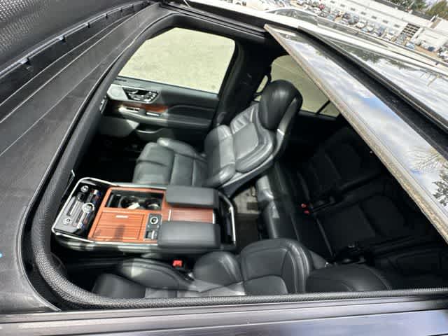 Thumbnail: 2024 Lincoln Navigator - 6