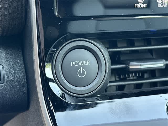2025 Subaru Solterra Limited 10