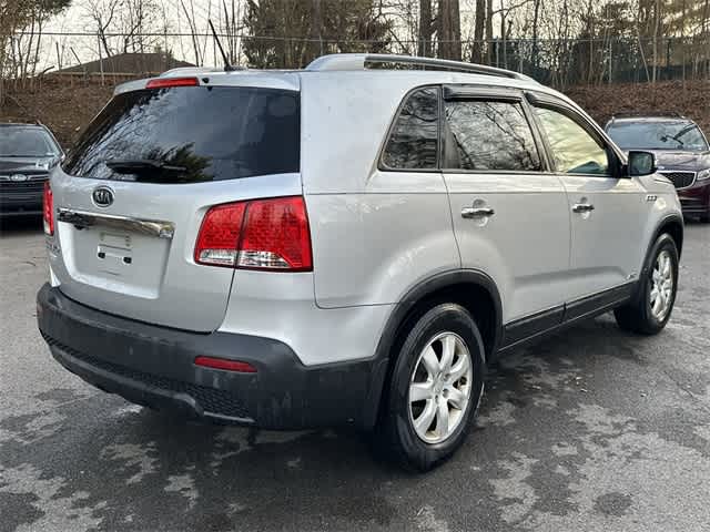 Thumbnail: 2011 Kia Sorento - 19