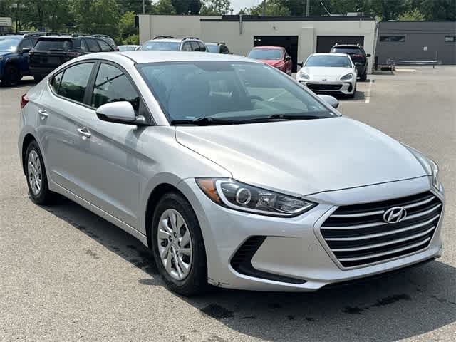 2018 Hyundai Elantra SE 16