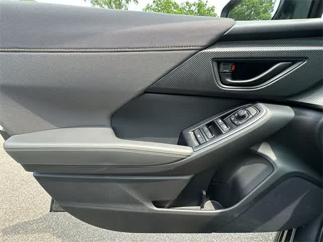 2025 Subaru Crosstrek Sport 16