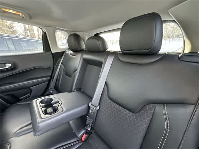 Thumbnail: 2018 Jeep Compass - 16