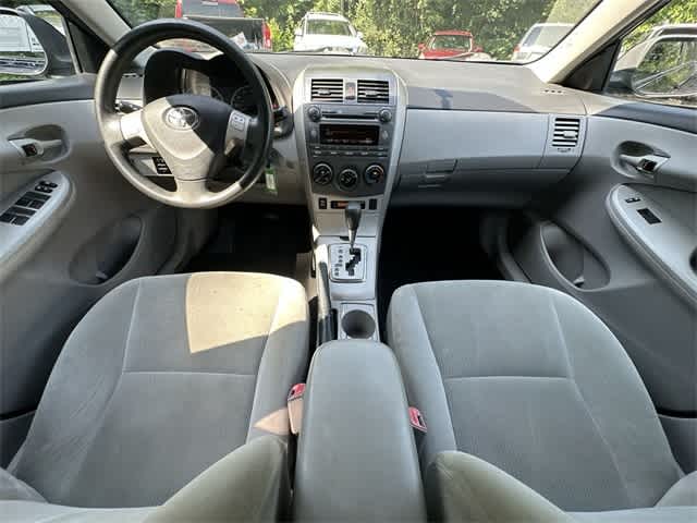 Thumbnail: 2011 Toyota Corolla - 16