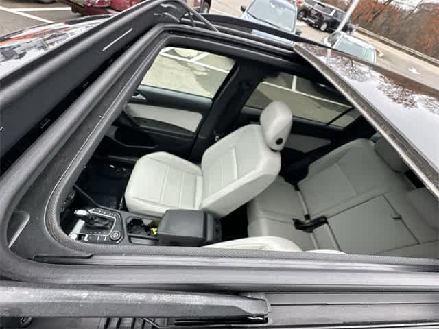 Thumbnail: 2021 Volkswagen Tiguan - 6