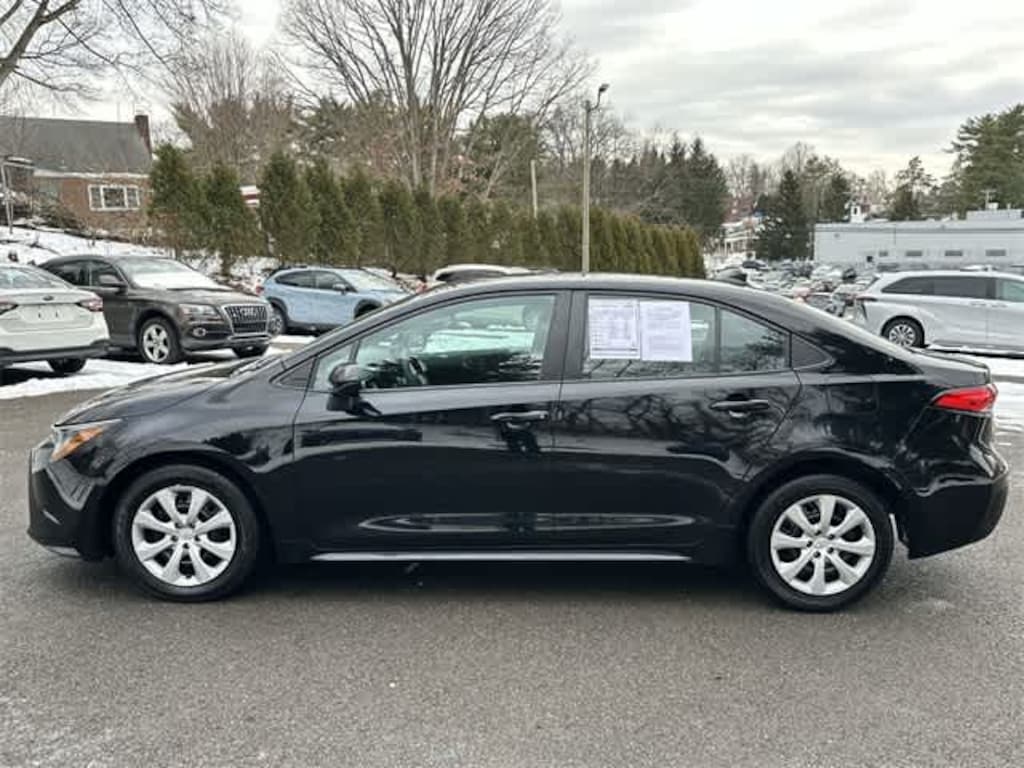 Used 2024 Toyota Corolla LE Sedan