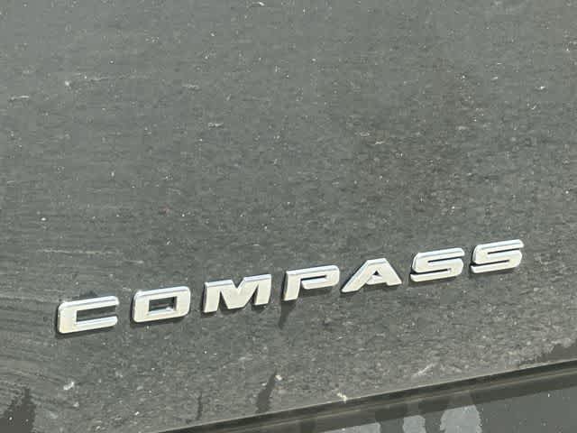 Thumbnail: 2011 Jeep Compass - 16
