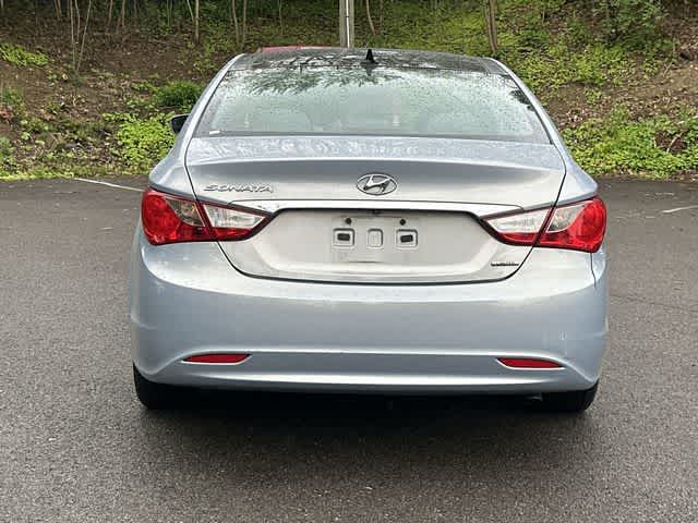 Thumbnail: 2012 Hyundai Sonata - 4