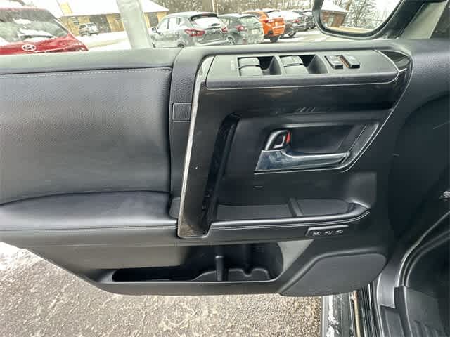 Thumbnail: 2021 Toyota 4Runner - 19