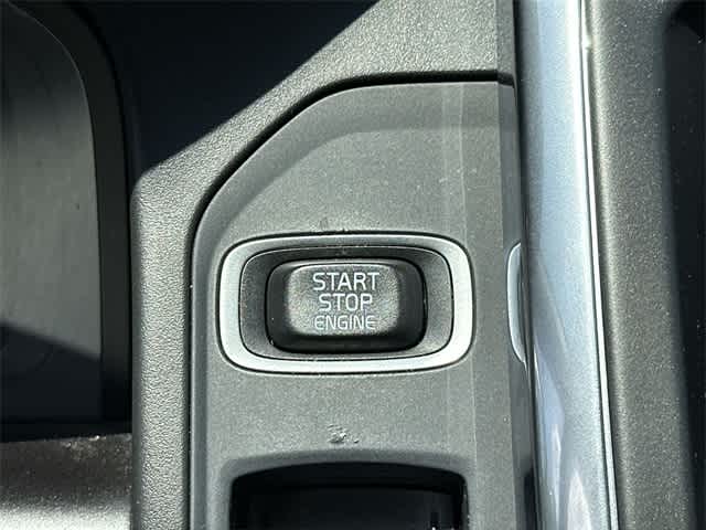 Thumbnail: 2012 Volvo XC60 - 11
