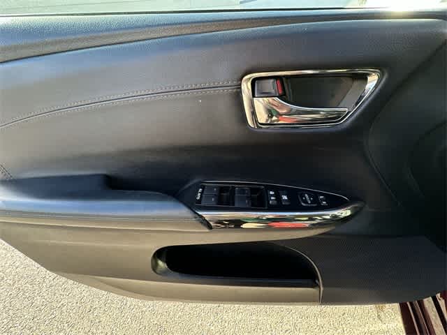 Thumbnail: 2015 Toyota Avalon - 19