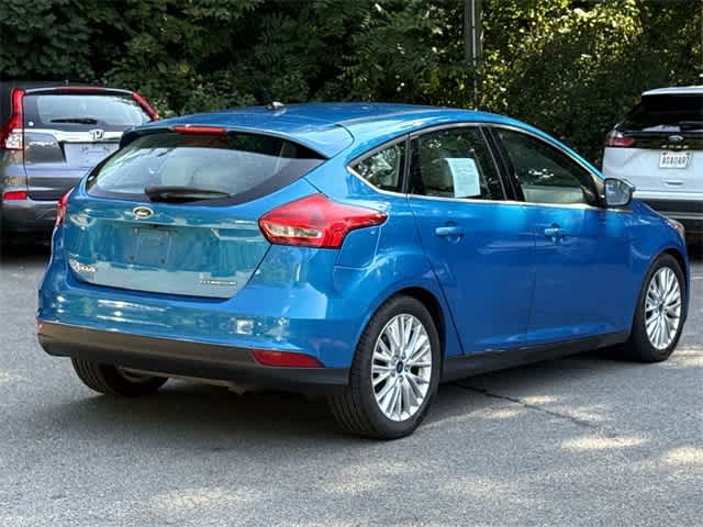 Thumbnail: 2015 Ford Focus - 22