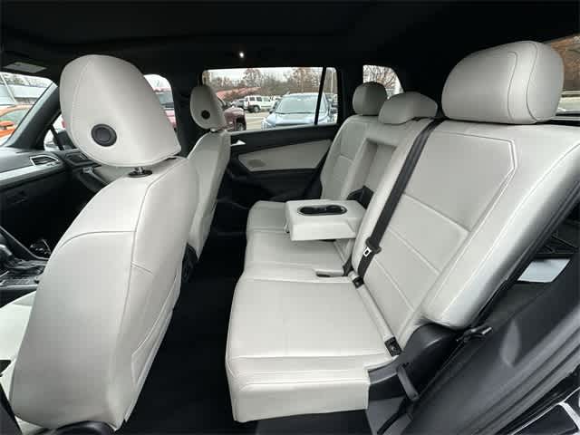 Thumbnail: 2021 Volkswagen Tiguan - 19