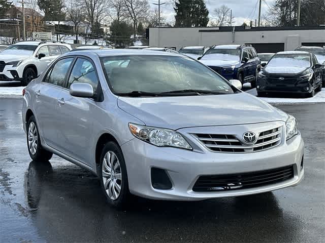 Thumbnail: 2013 Toyota Corolla - 23