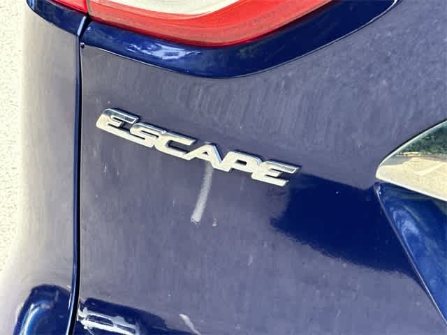 Thumbnail: 2016 Ford Escape - 30