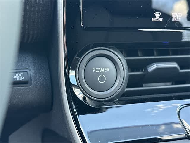 2025 Subaru Solterra Premium 10