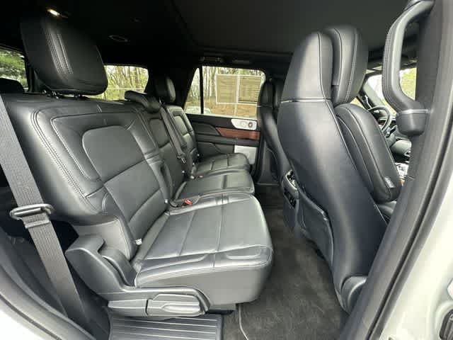 Thumbnail: 2024 Lincoln Navigator - 25