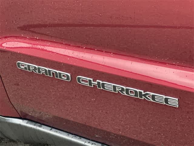 Thumbnail: 2017 Jeep Grand Cherokee - 31