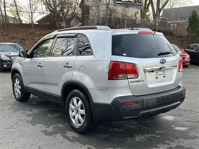 Thumbnail: 2011 Kia Sorento - 18