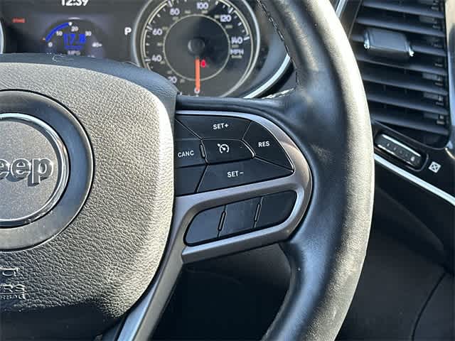 Thumbnail: 2019 Jeep Cherokee - 9