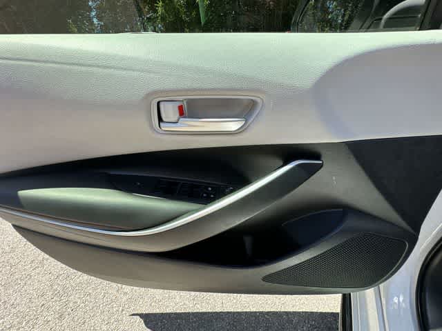 2024 Toyota Corolla SE - Photo 16