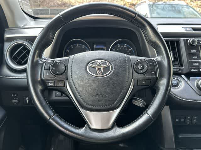 Thumbnail: 2018 Toyota RAV4 - 8