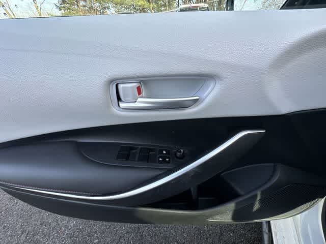 Thumbnail: 2023 Toyota Corolla - 17